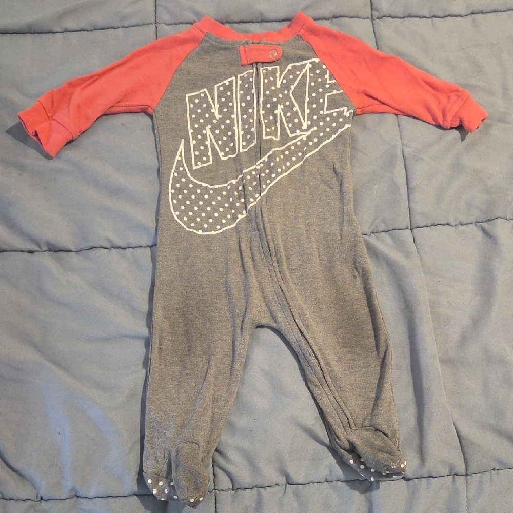 Nike Kids One Piece in Gray and Pink